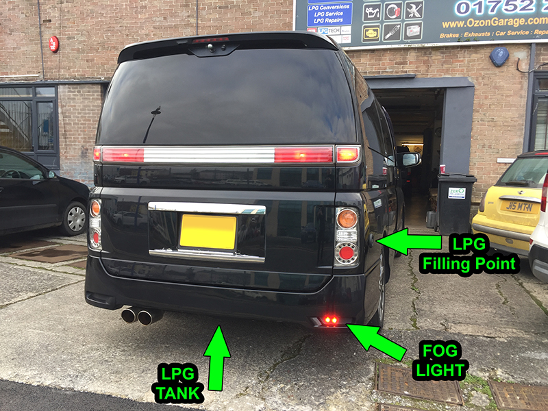 Nissan Elgrand FOG light fitting service